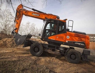 Колесный экскаватор Doosan DX 210W